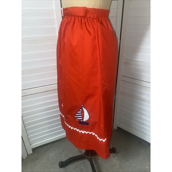 Vintage Jilly 70s Red POLYESTER A Line Skirt Size Large Sailboat Embroidered - Picture 7 of 10